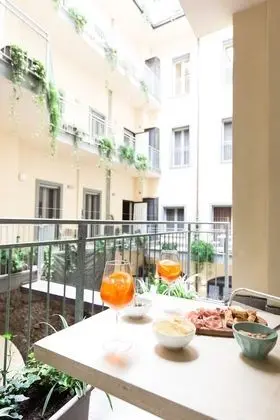 Junior Süit, Balkon