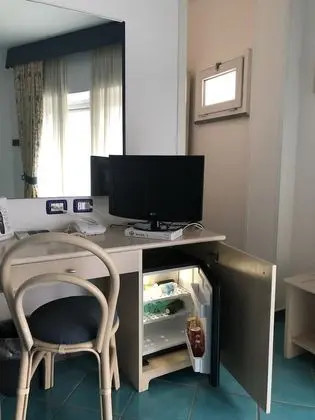 Standard Büyük Yataklı Tek Kişilik Oda