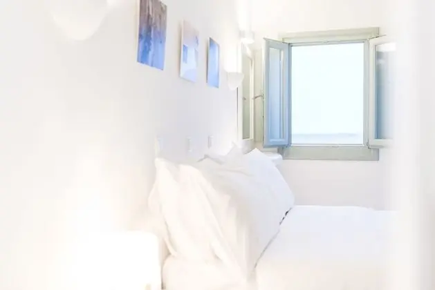 Junior Suite with Caldera view