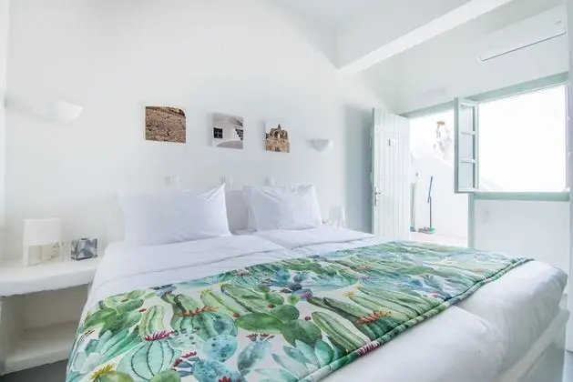 Junior Suite with partial Sea view