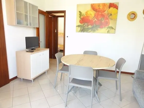 Apart Daire, 2 Yatak Odası (B11335)