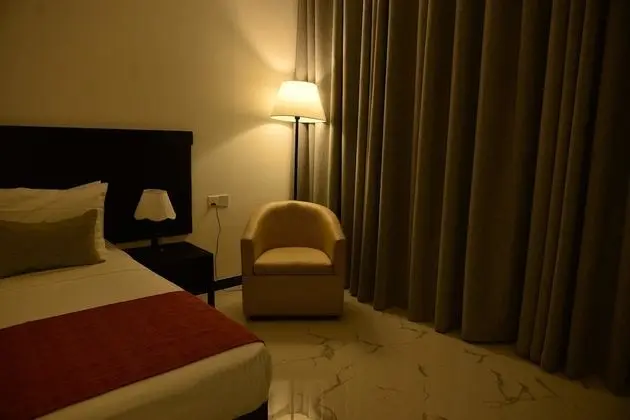 Deluxe Tek Büyük veya İki Ayrı Yataklı Oda