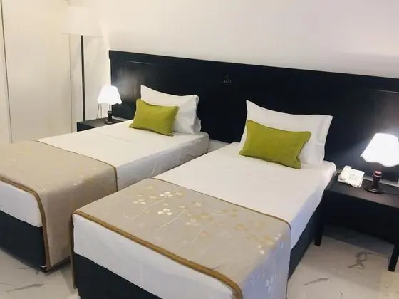 Deluxe Tek Büyük veya İki Ayrı Yataklı Oda
