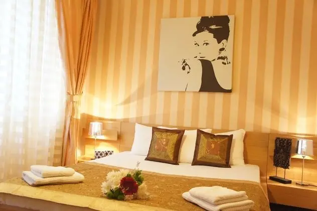 One Bedroom Apartment for 2 adults and 2 children