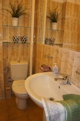 One Bedroom Apartment for 2 adults and 2 children