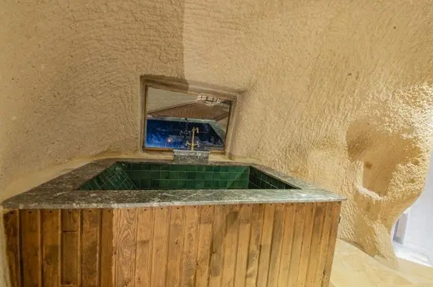 King Cave Suite, Şömineli