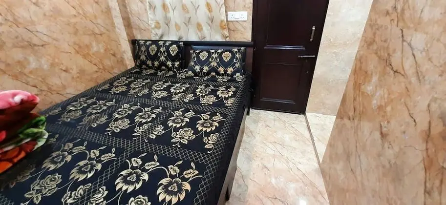Oda, 1 Yatak Odası, Sigara İçilebilir, Buzdolabı