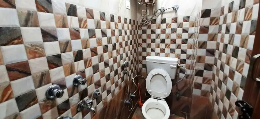 Oda, 1 Yatak Odası, Sigara İçilebilir, Buzdolabı