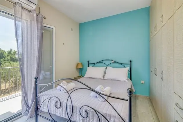 Family Apart Daire, Birden Çok Yatak, 2 Banyolu, Bahçeli (Aggelos Cozy Apartment few min from)