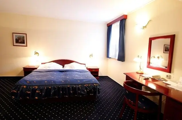 Comfort Tek Büyük Yataklı Oda