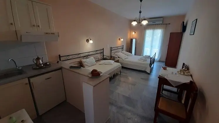 Üç Kişilik Oda, 1 Yatak Odası, Mutfak, Bahçe Manzaralı