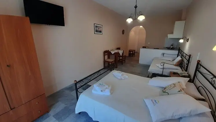 Üç Kişilik Oda, 1 Yatak Odası, Mutfak, Bahçe Manzaralı