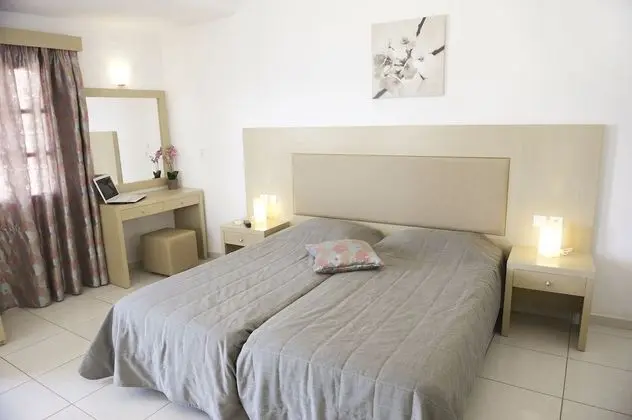 Deluxe Tek Büyük Yataklı Oda, Teras, Deniz Manzaralı