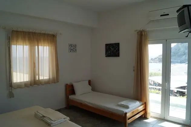 Stüdyo, Deniz Manzaralı (For 3)