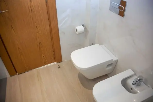 Tek Büyük Yataklı Oda, Balkon