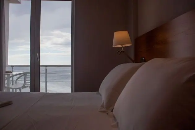 Tek Büyük Yataklı Oda, Balkon, Deniz Manzaralı