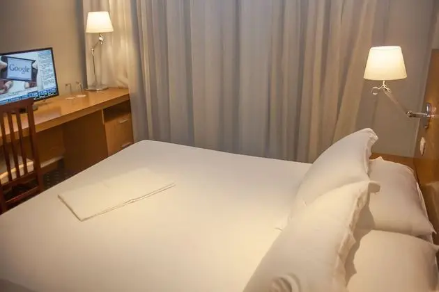 Tek Büyük Yataklı Oda, Balkon, Deniz Manzaralı