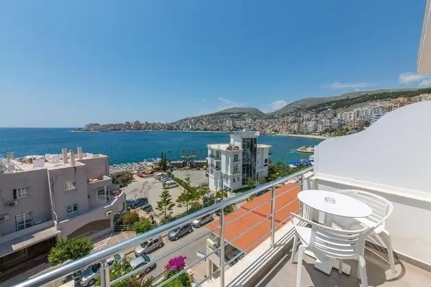 Tek Büyük Yataklı Oda, Balkon, Deniz Manzaralı