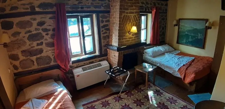 Tek Büyük Yataklı Oda (Fireplace)