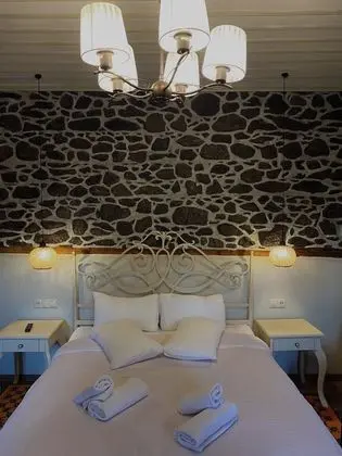 Tek Büyük Yataklı Oda (Fireplace)