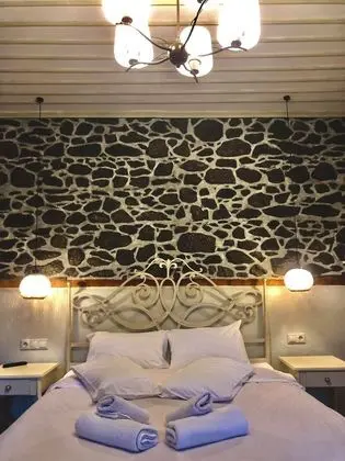 Tek Büyük Yataklı Oda (Fireplace)