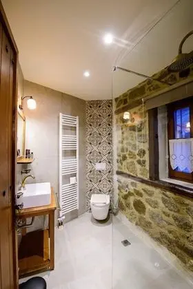 Tek Büyük Yataklı Oda (Fireplace)