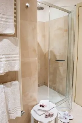 Junior Süit, Teras, Bahçe Manzaralı