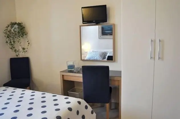 Tek Büyük Yataklı Oda