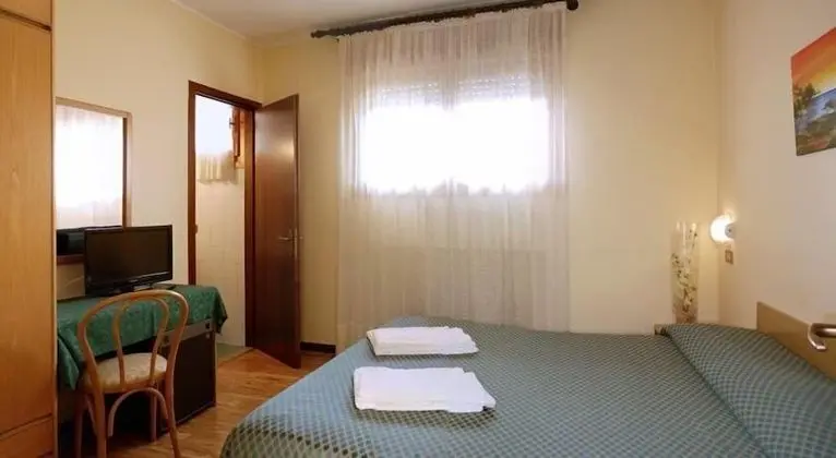 Standard Tek Büyük veya İki Ayrı Yataklı Oda