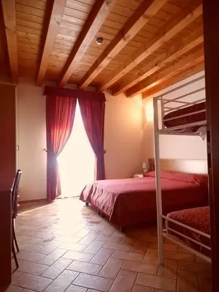 Standard Üç Kişilik Oda