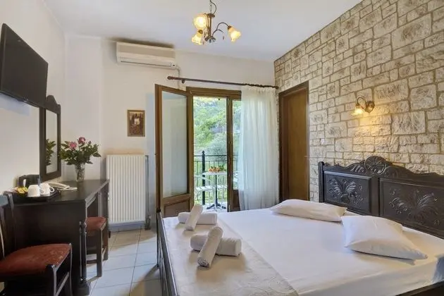 Tek Büyük Yataklı Oda, Kısmi Deniz Manzaralı