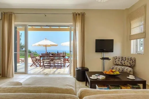 Villa, 4 Yatak Odası, Kişiye Özel Havuzlu, Deniz Manzaralı