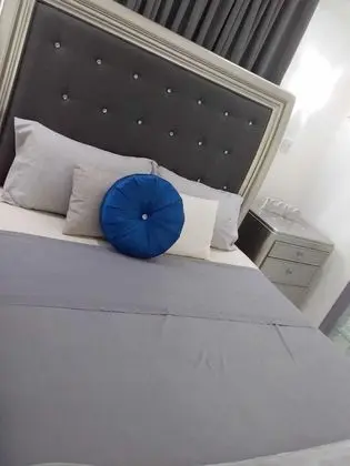 Honeymoon Oda (Sapphire)