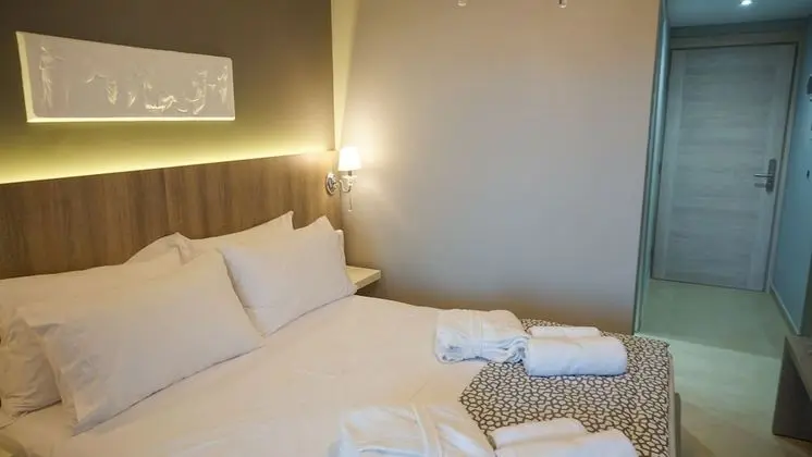 Comfort Tek Büyük Yataklı Oda
