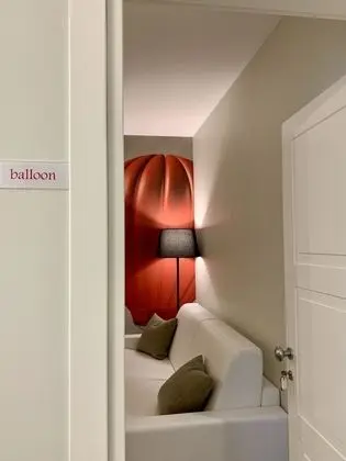 Luxury Oda, 1 En Büyük (King) Boy Yatak ve Çekyat