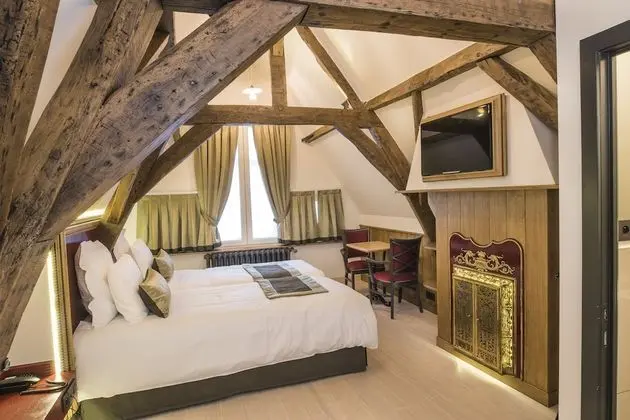 Romantic Tek Büyük veya İki Ayrı Yataklı Oda