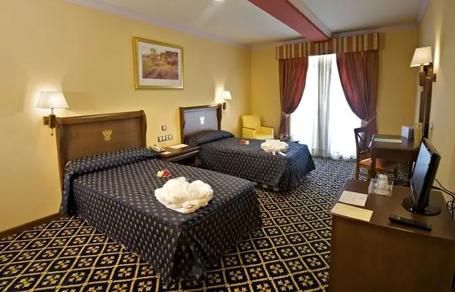 Standard Tek Büyük Yataklı Oda
