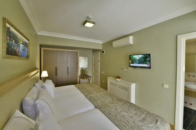 Triple, Şehir Manzaralı