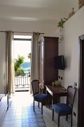 Deluxe Oda, Balkon, Deniz Manzaralı