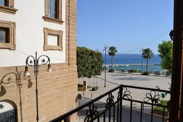 Tek Büyük Yataklı Oda, Balkon, Deniz Manzaralı