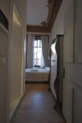 Tek Büyük Yataklı Oda, Balkon