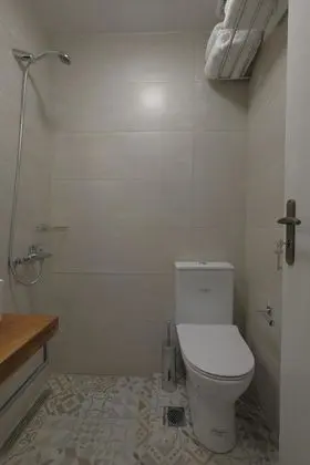 Tek Büyük Yataklı Oda, Balkon
