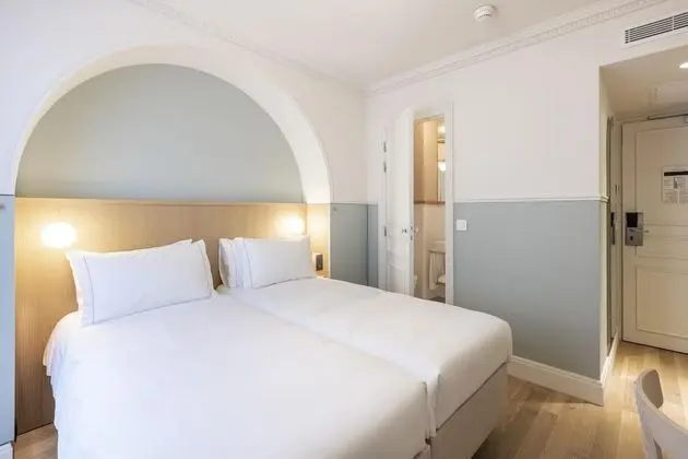 Superior Oda, Şehir Manzaralı