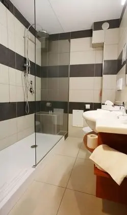 Comfort Oda, 1 Büyük (Queen) Boy Yatak, Sigara İçilmez, Balkon