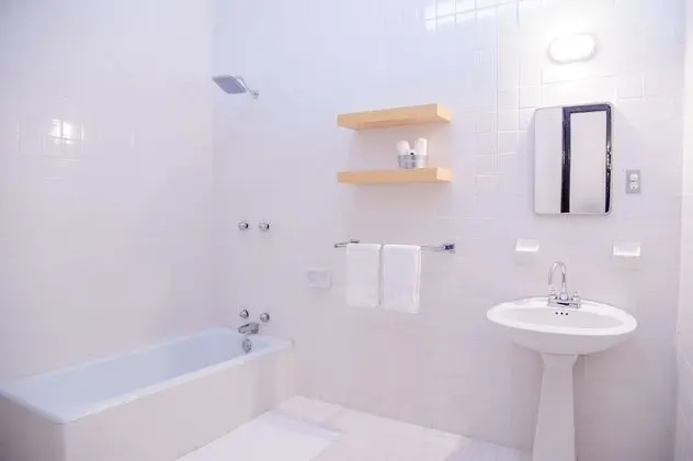 Master Suite Balcony 02