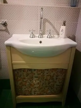 Tek Büyük Yataklı Oda, Ortak Banyo