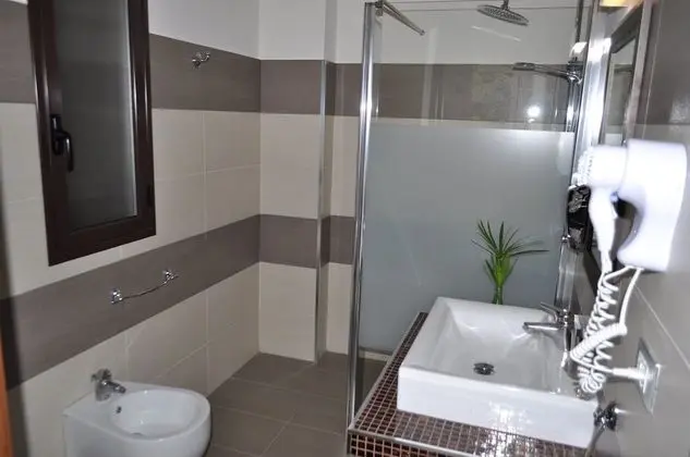 Standard Tek Büyük veya İki Ayrı Yataklı Oda, Engellilere Uygun