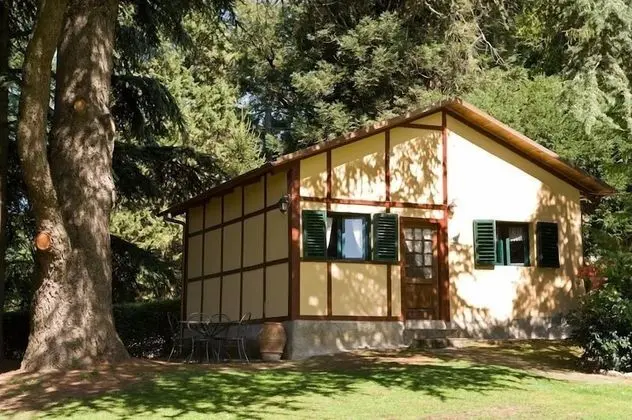 Kır Evi, 1 Büyük (Queen) Boy Yatak, Sigara İçilmez (Casina)