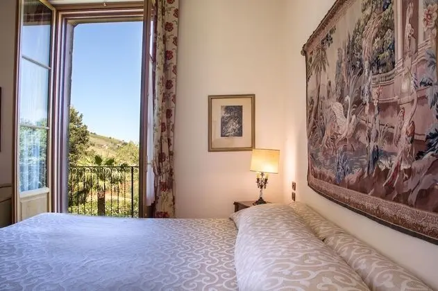 Superior Tek Büyük veya İki Ayrı Yataklı Oda