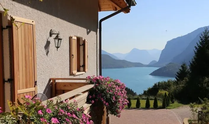 Tek Büyük Yataklı Oda, Balkon